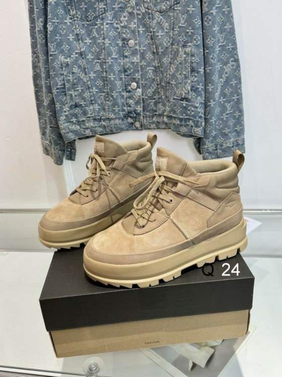 Picture of UGG Shoes _SKUUGGsz40-45RW120119923